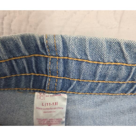 No Boundaries Elastic Waist Jean Joggers Woman's Size 11-13 - Picture 3 of 7